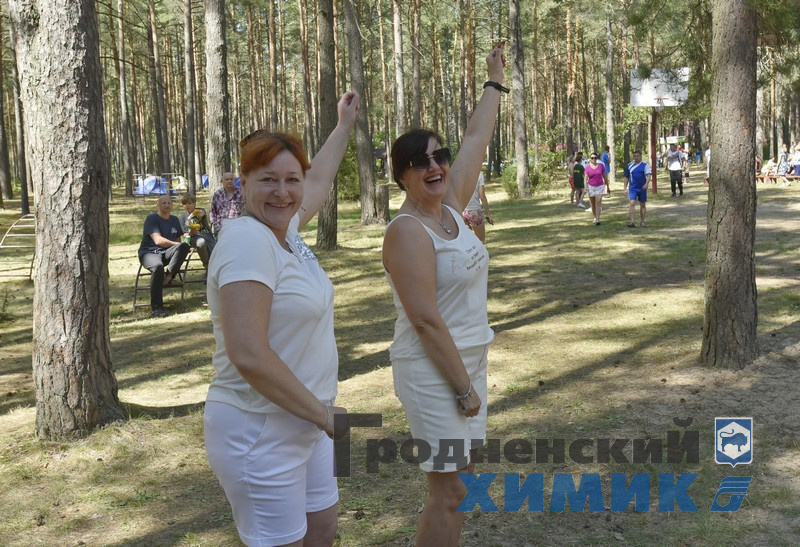 547688989880 (2).jpg